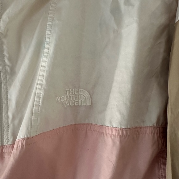 Northface Pullover Shell - Picture 2 of 6